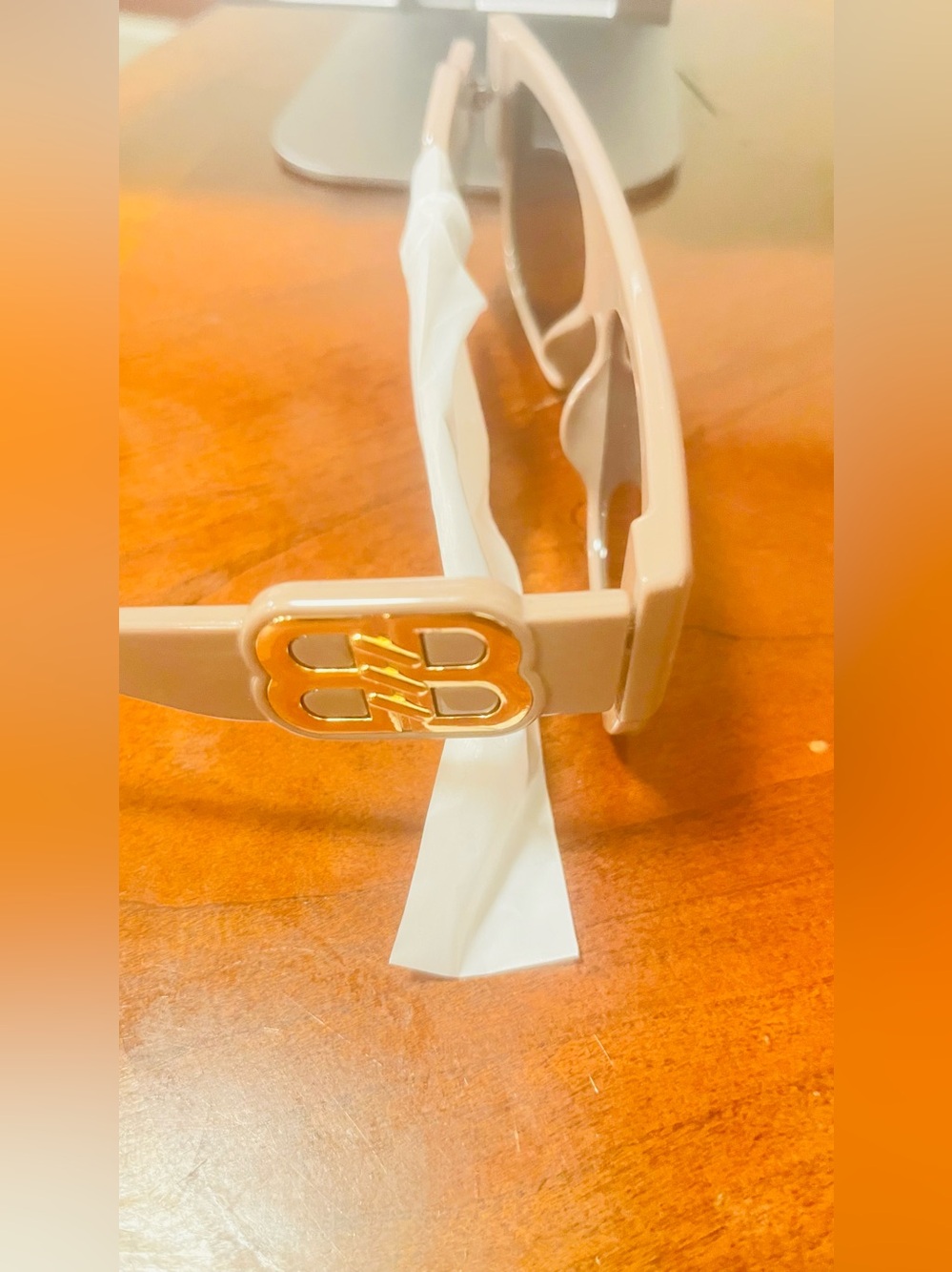 Beige Sunglasses with Gold BB Logo high quality